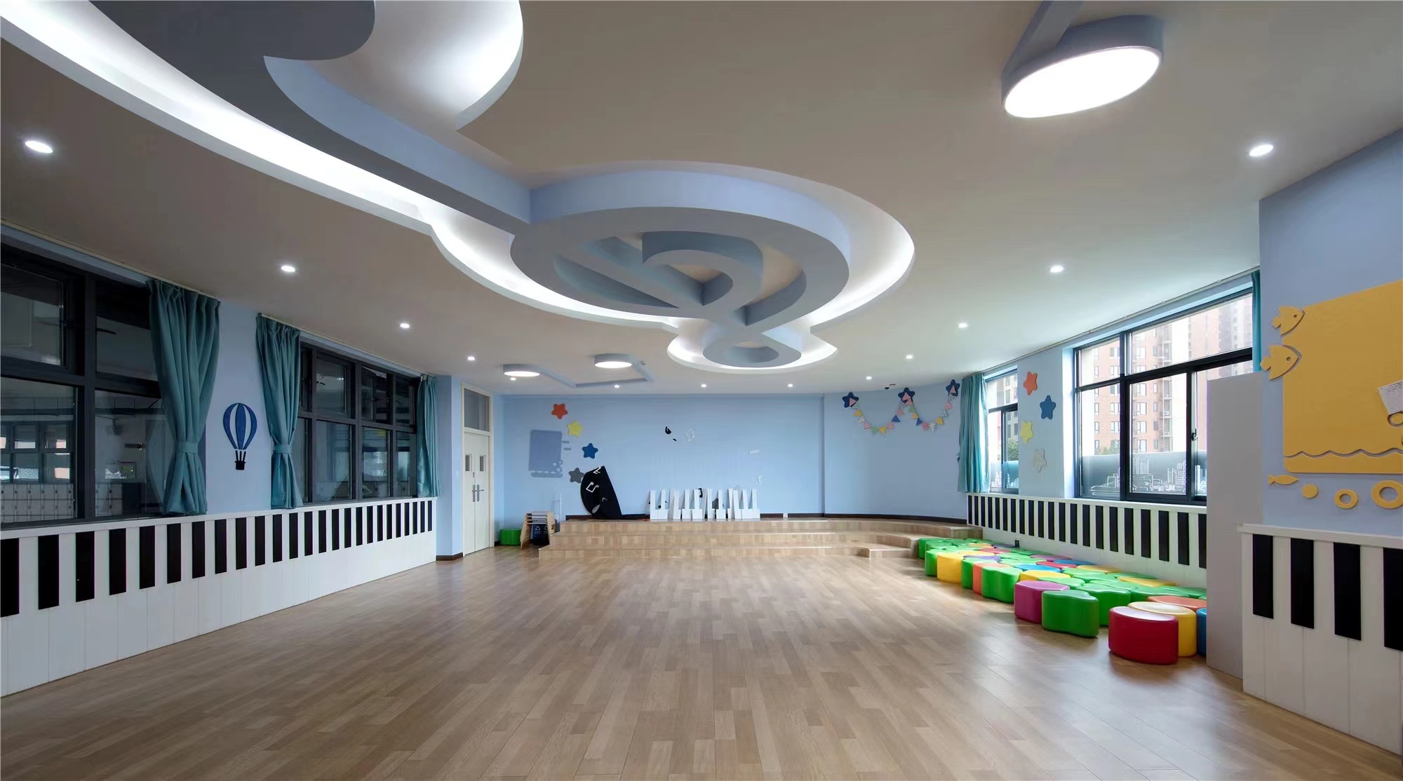 【學(xué)校案例】今泰裝飾在武漢市先后完成了與紅領(lǐng)巾學(xué)校6個校區(qū)的項目交付！(圖12)